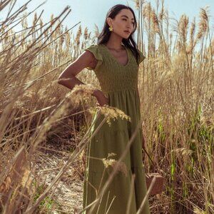 RAIN SMOCKED MIDI DRESS IN GREEN Bohme